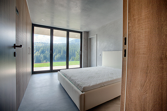 Complexul-eco-turistic-montan-Valley-21-case-camere-spatioase