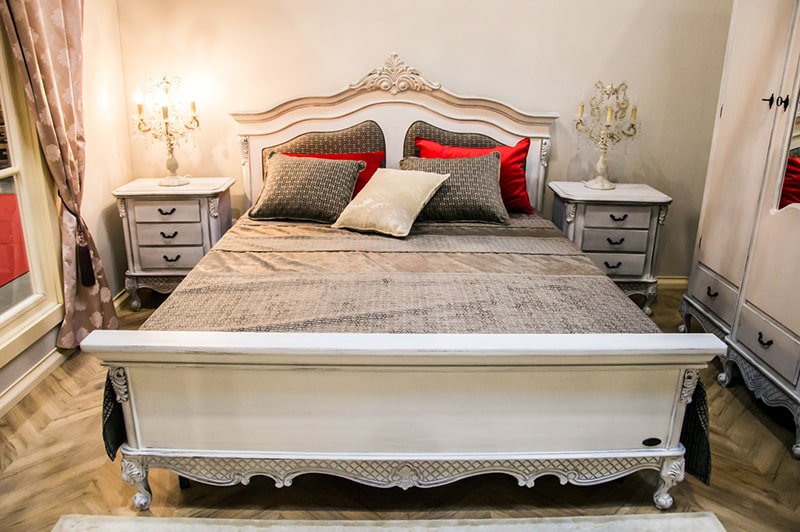 bife-sim-2019-mobila-romexpo-mobilier-pat