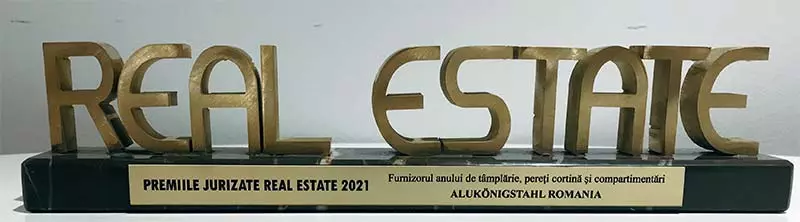 Trofeu-real-estate-2021-furnizorul-anului-tamplarie-pereti-cortina-compartimentari